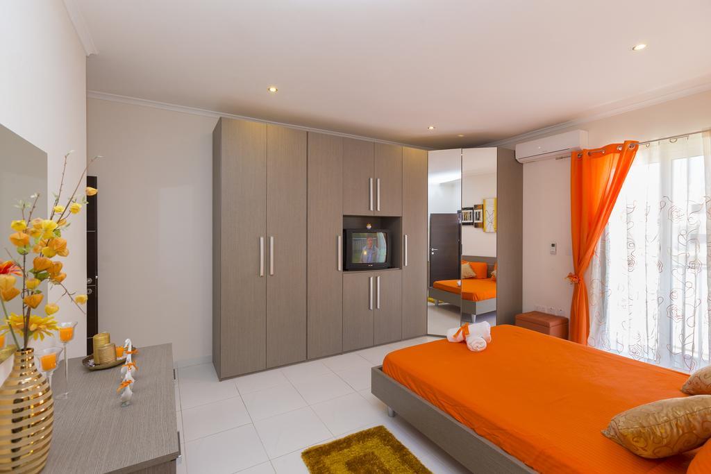 Marsascala 2 Bedroom Apartment Close To Beach! Hpi 6768 Marsaskala Bagian luar foto